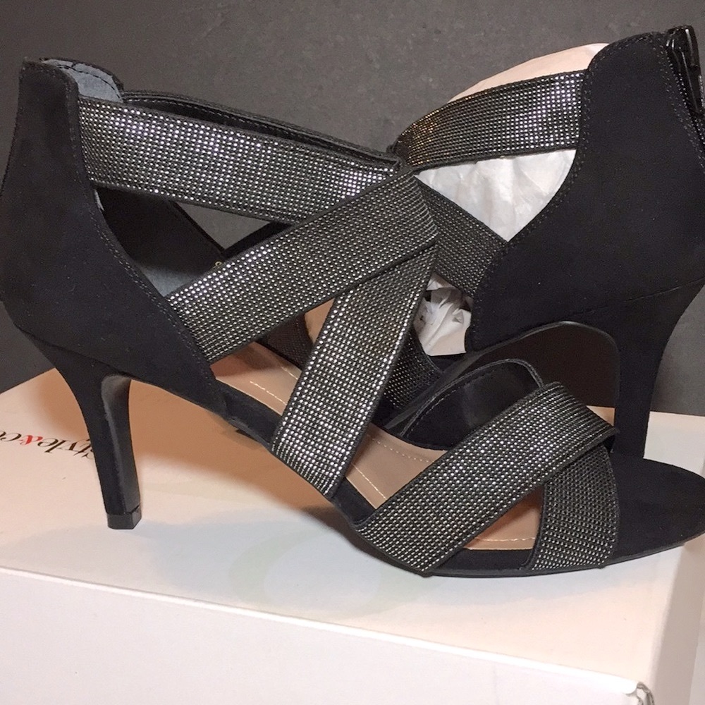 Seleste Black/Silver Strap Sandals Sz8M Style & Co